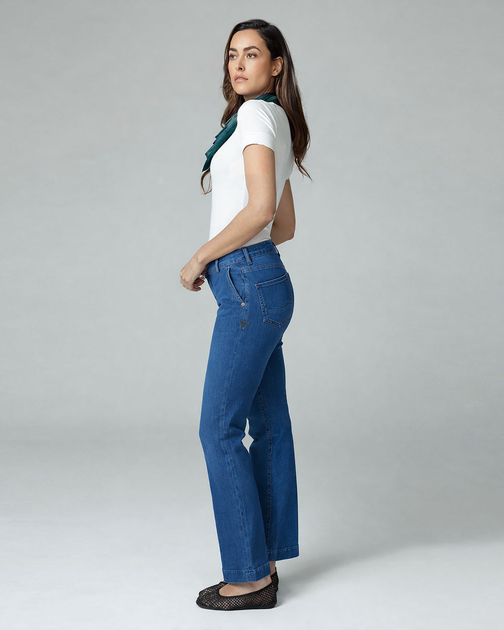 Mid-Blue Flare Mid-Rise Jeans | The Luna
