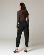 Black Barrel Jeans | The Anabel