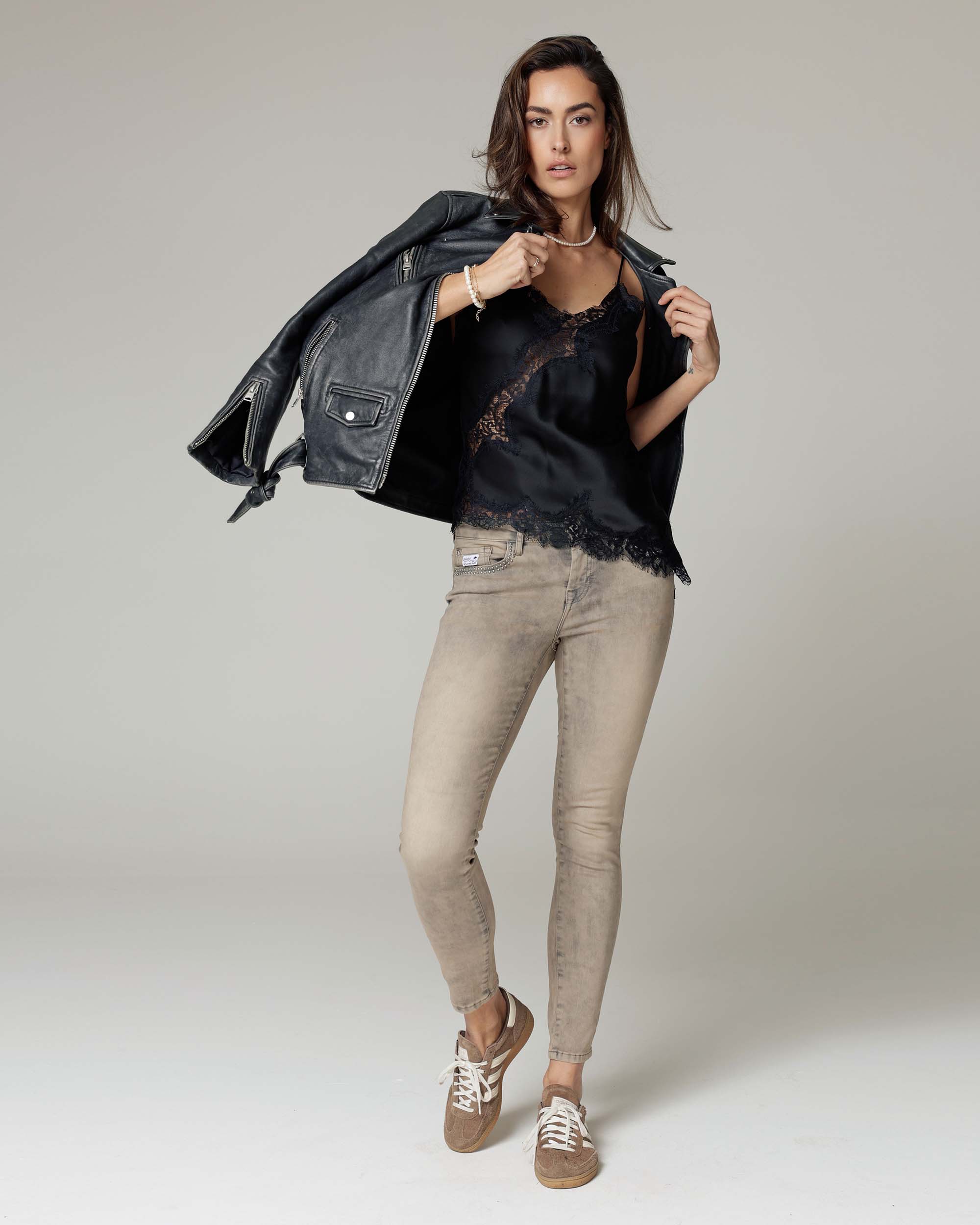 Vintage-Look Camel Skinny Jeans | The Tesla