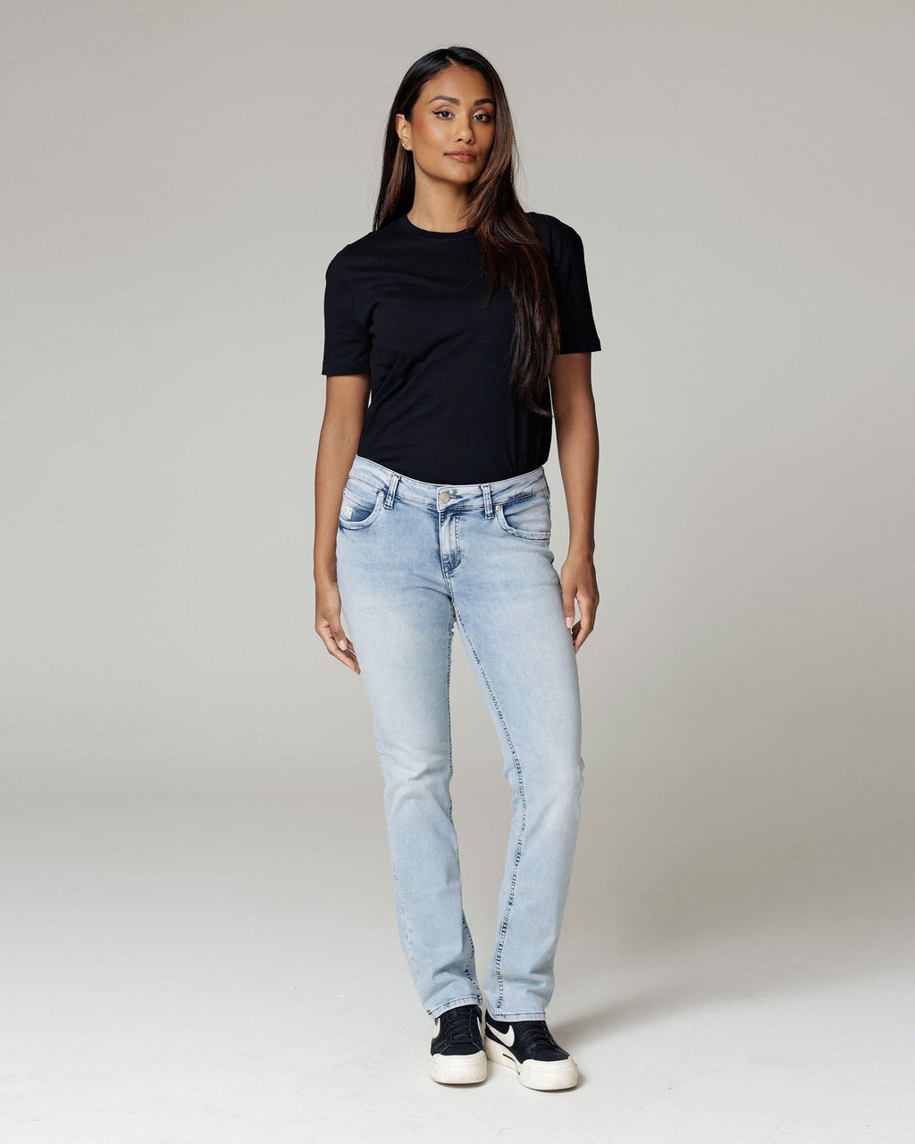 Superlight Vintage Skinny Jeans | The Diamond STR