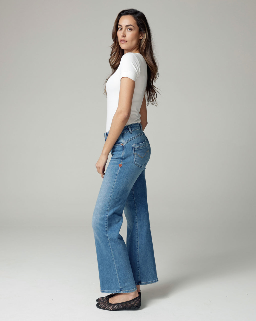 Light Vintage Blue Wide-Leg Mid-Rise Jeans | The Isa