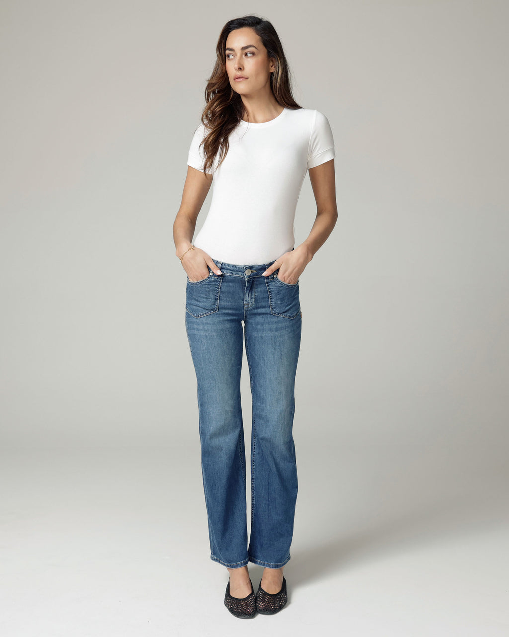 Light Used-Wash Blue Wide-Leg Mid-Rise Jeans | The Lolita