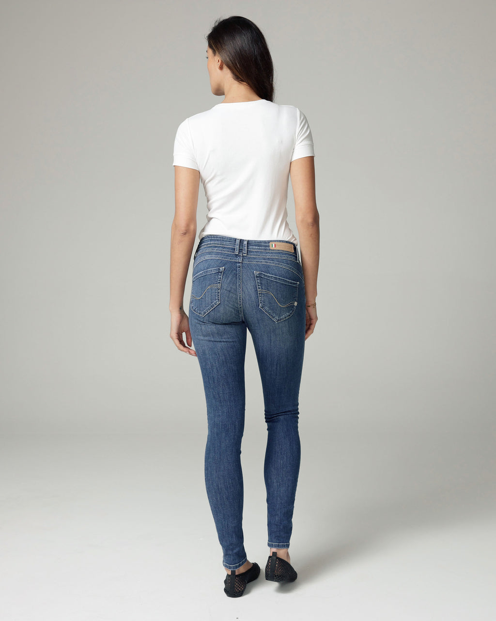 Mid-Blue Vintage-Effect Skinny Mid-Rise Jeans | The Manuela